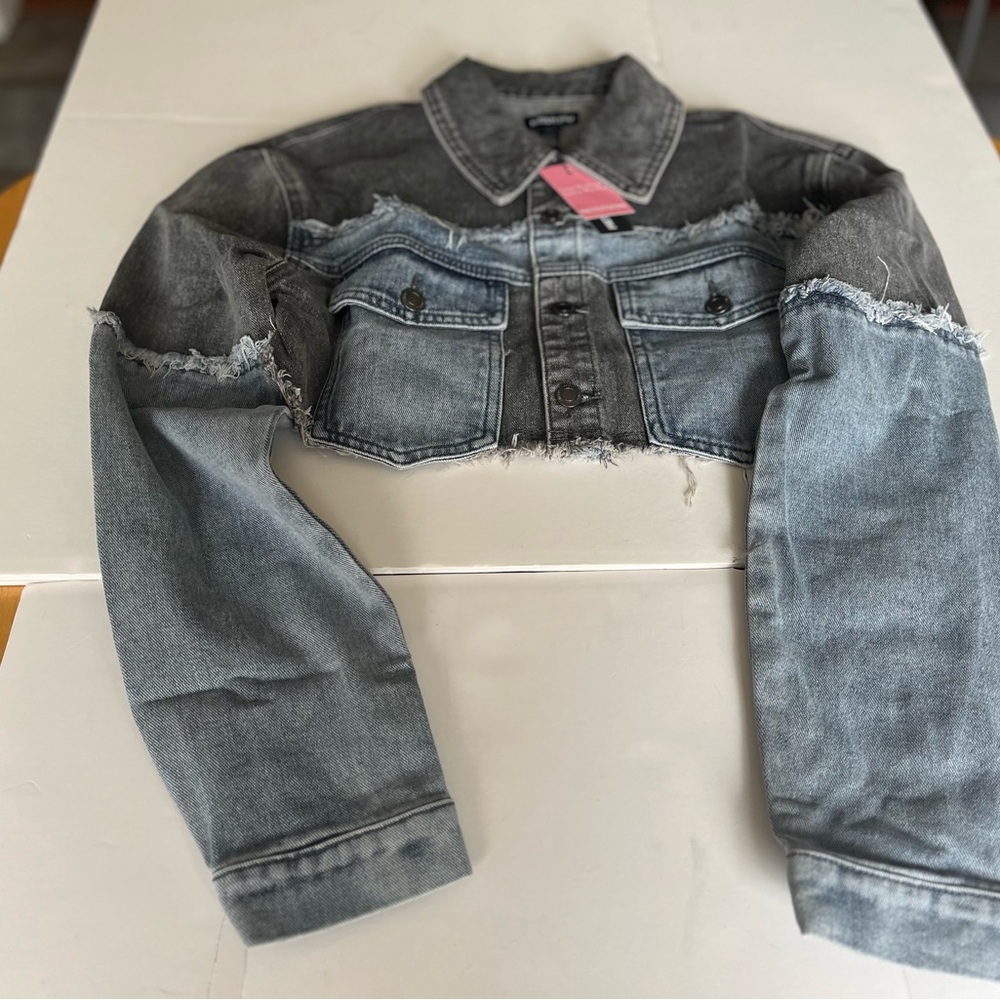 PrettyLittleThing Gray and Blue Denim Cropped Frayed Jacket Size 4 - Picture 2 of 11